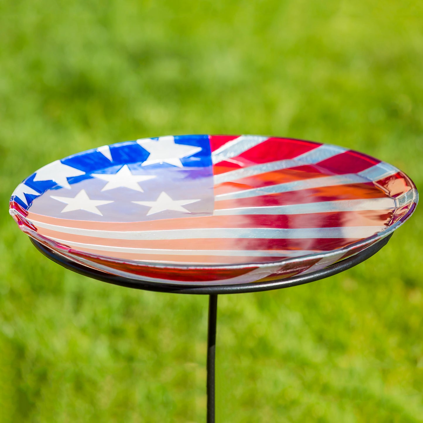 American Classic Birdbath, American Flag, 18"