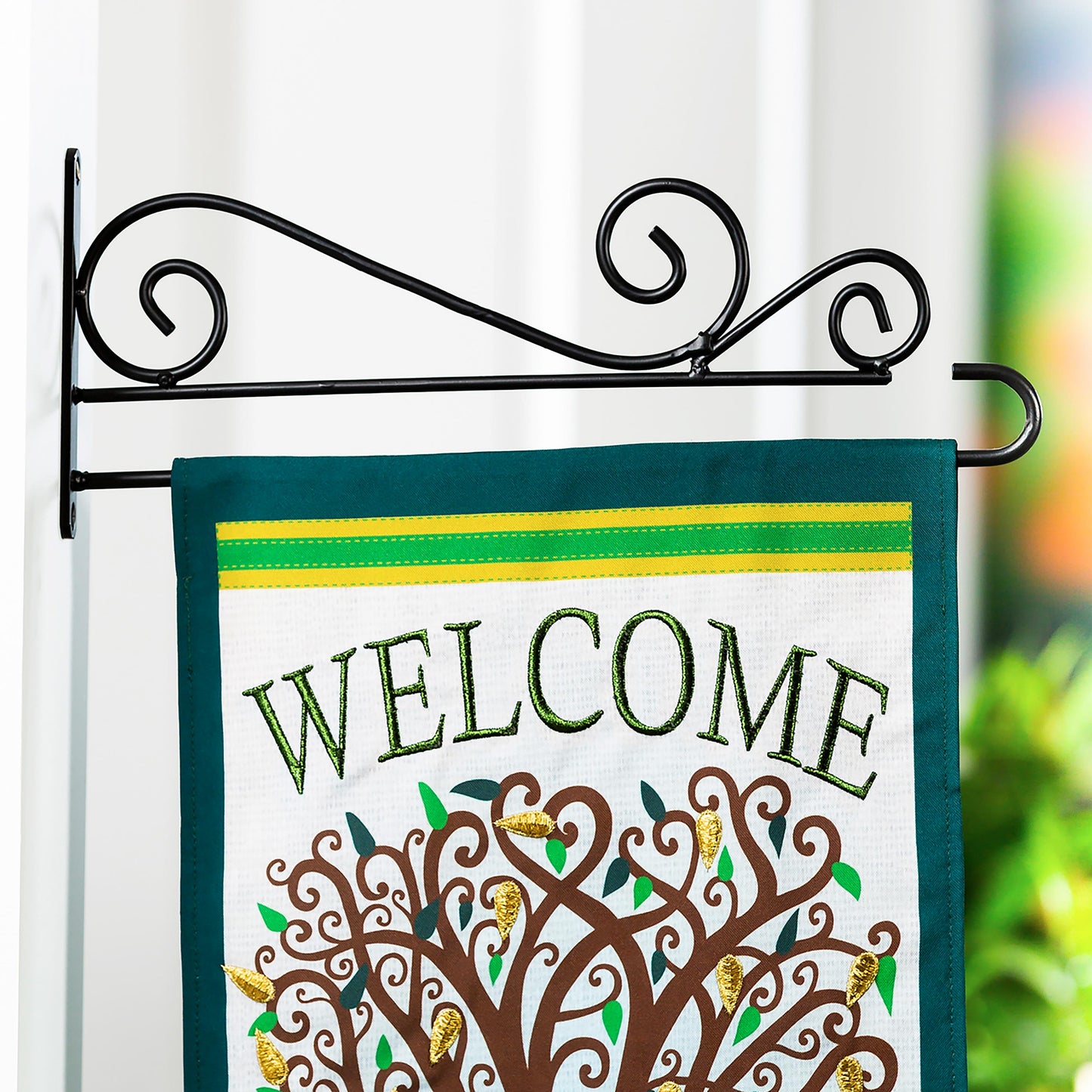 Swirl Wall-Mount Garden Flag Hanger